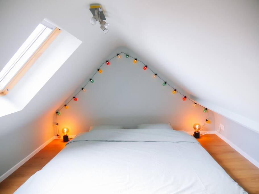 Gezellig & Ruim Rijhuis Met 3 Slaapkamers Dichtbij Hébergement de vacances